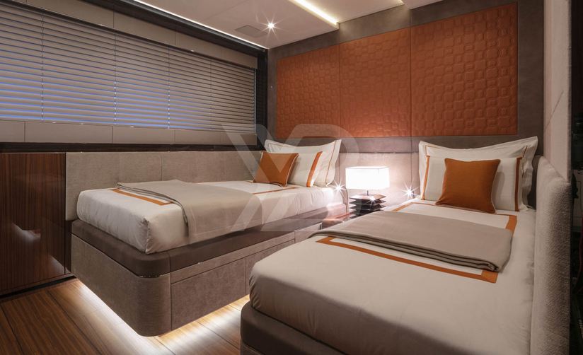 Re Leone yacht interior 24