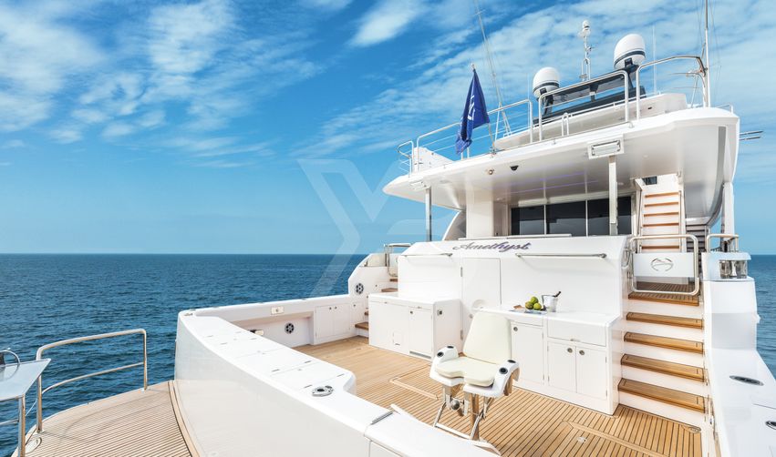 Amethyst yacht exterior 40