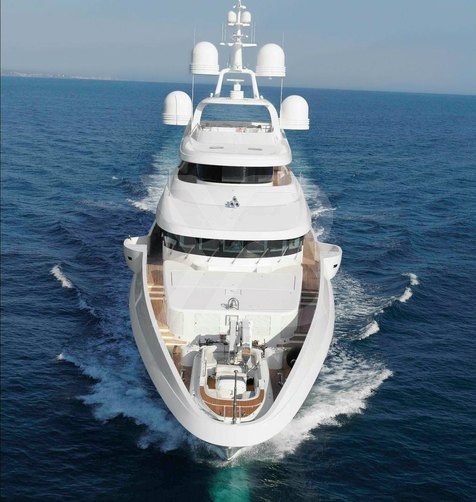 Moca yacht exterior 3