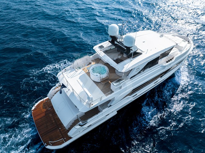FD90/30 yacht exterior 7