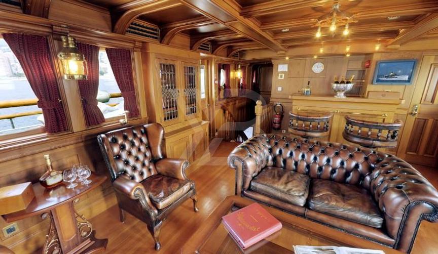 SS Delphine yacht interior 19