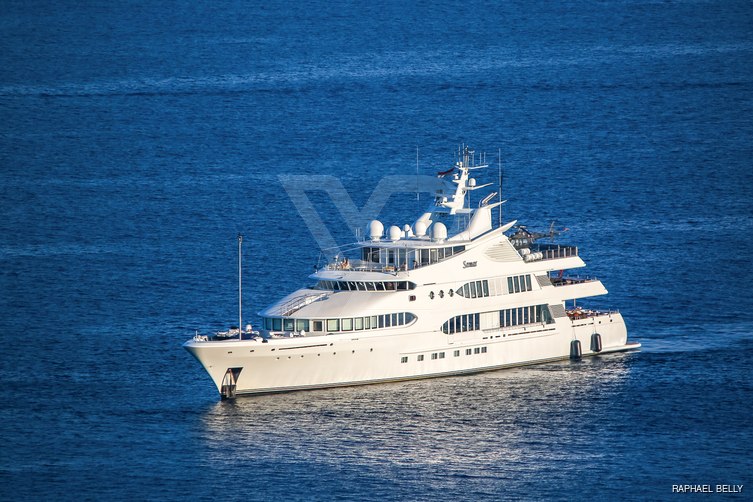 Samar yacht exterior 4