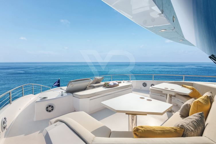 Ocean Lily yacht exterior 21