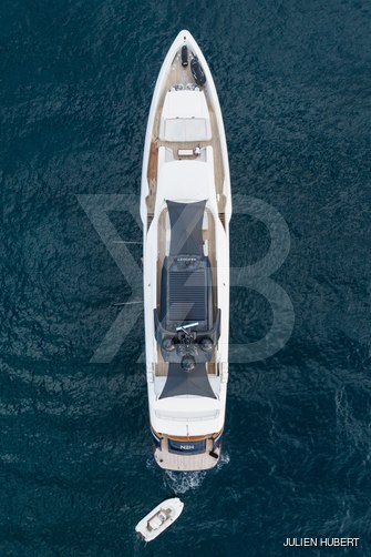 N2H yacht exterior 14