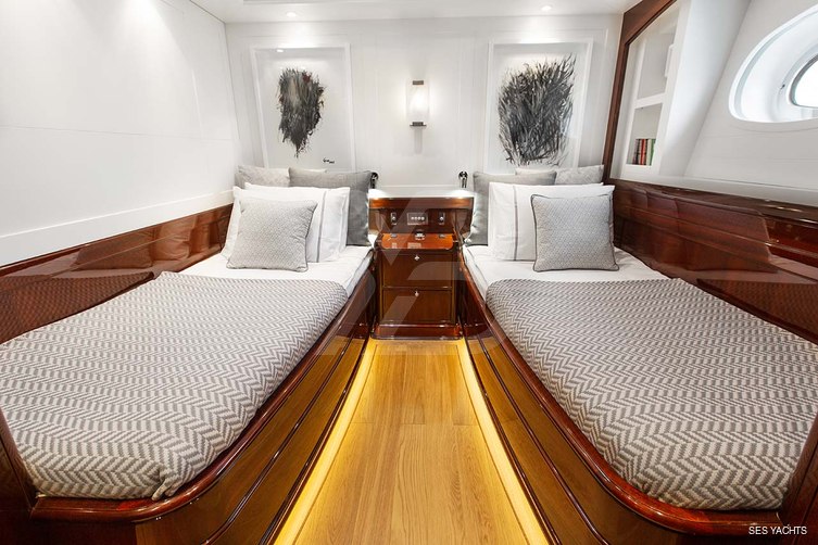 Grace III yacht interior 14