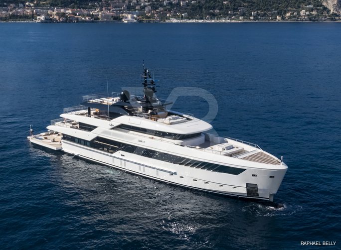 Contigo yacht exterior 28