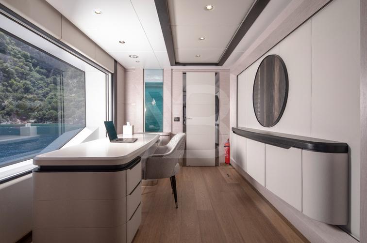 Twins yacht interior 8