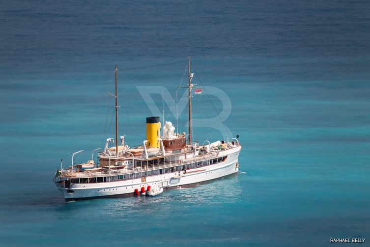 SS Delphine yacht exterior 9