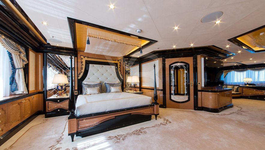 I Dynasty yacht interior 16