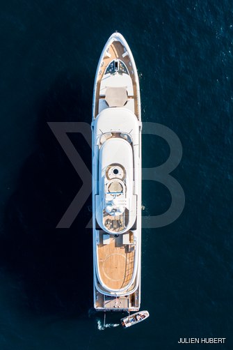 Global yacht interior 15