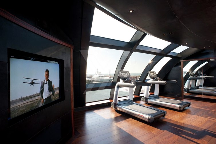 AV yacht interior 16