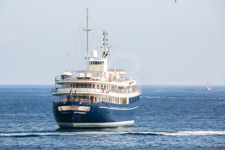 Sherakhan yacht exterior 15