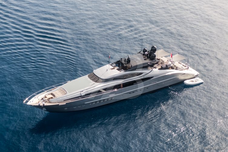 Five yacht exterior 22