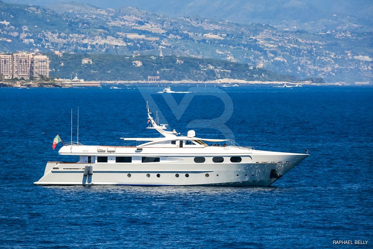 Sophie Blue yacht exterior 4