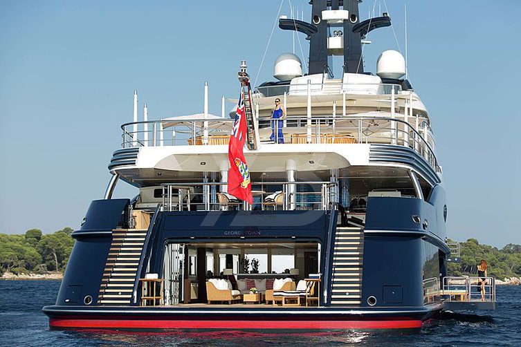 Draak yacht exterior 26