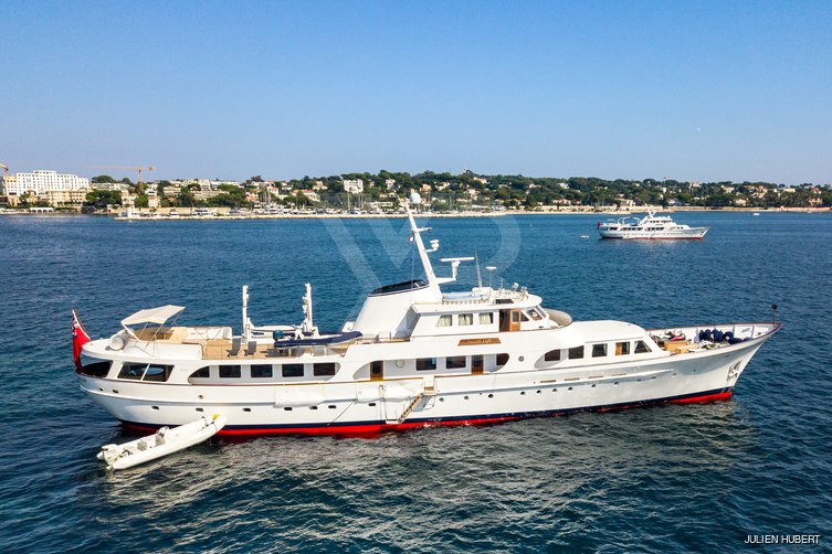 Secret Life yacht exterior 3