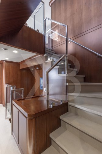 Crowbridge yacht interior 32