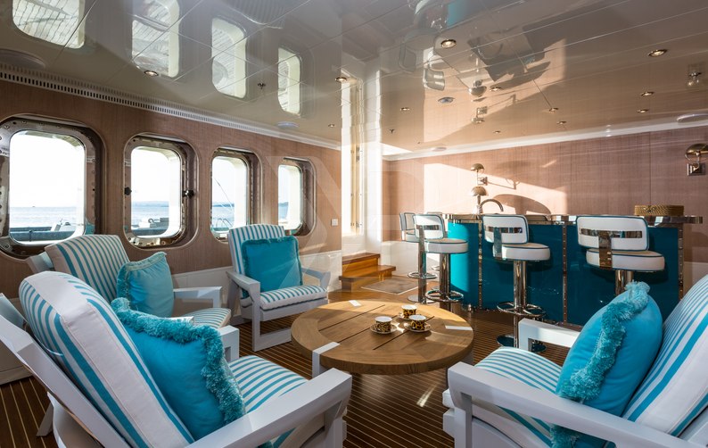 Seakid II yacht interior 21