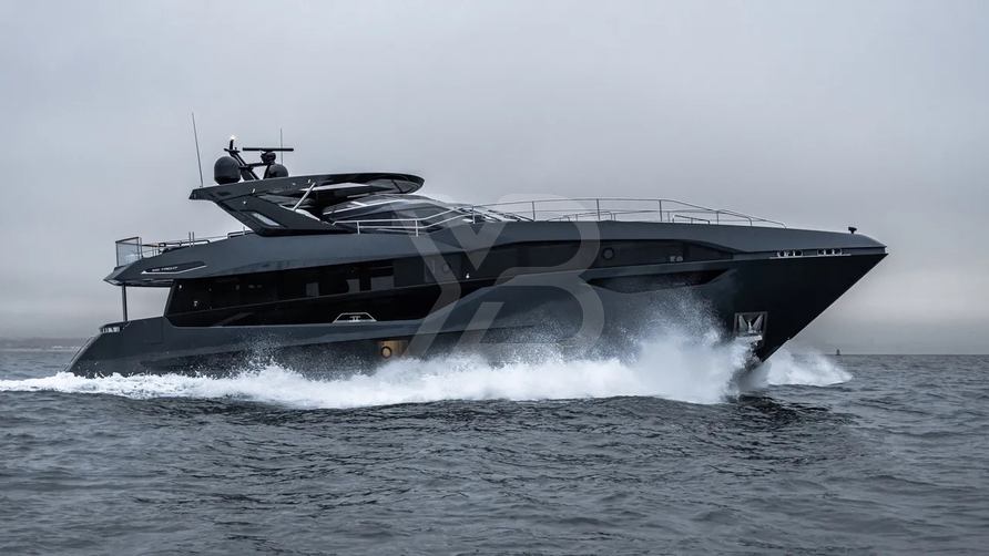 Majic yacht exterior 2