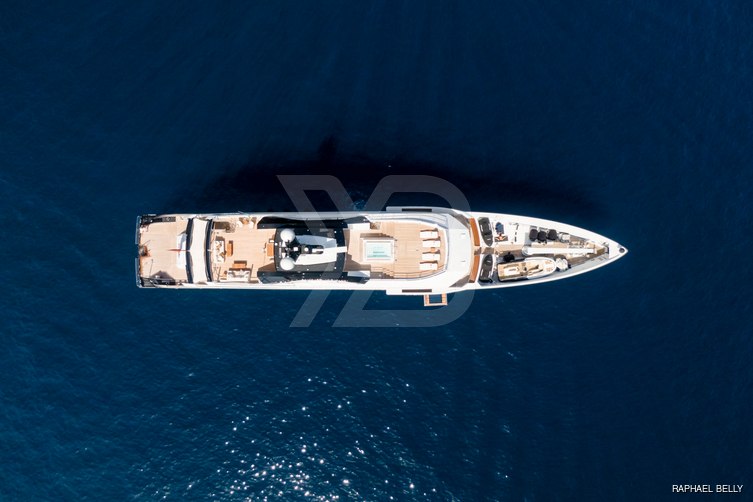 Come Together yacht exterior 3