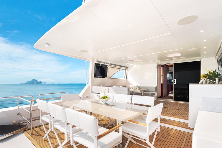 Zuri yacht interior 32