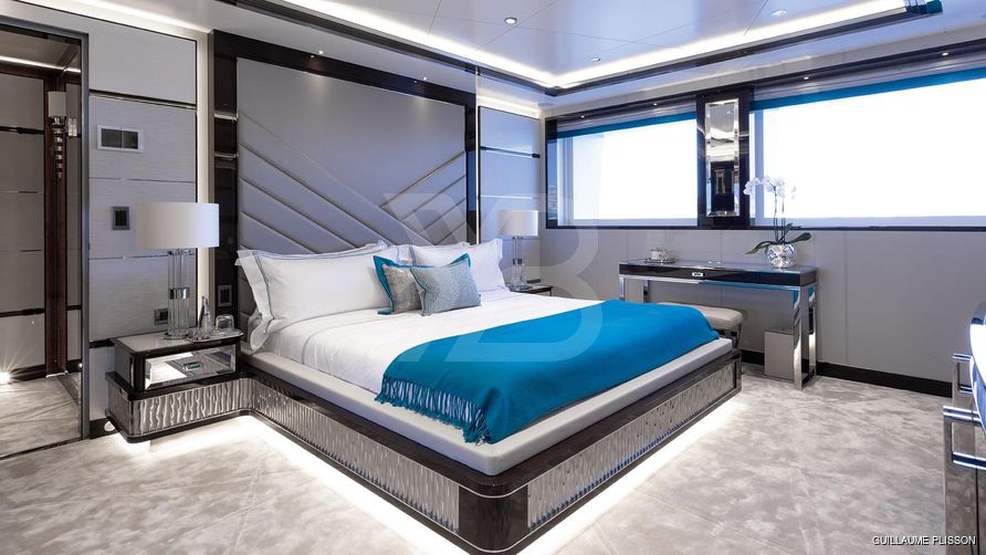 Go yacht interior 10