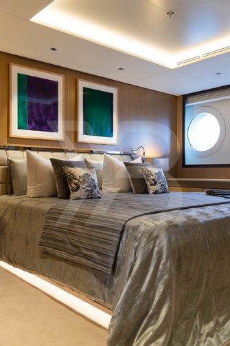 Artisan yacht interior 107