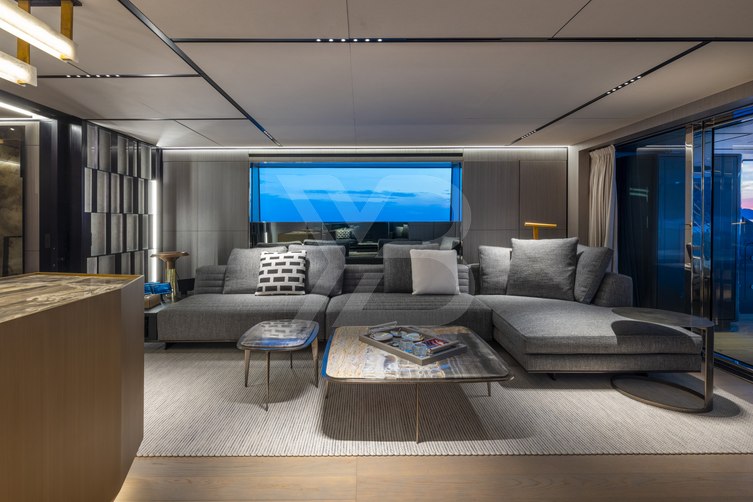 Bel1 yacht interior 9