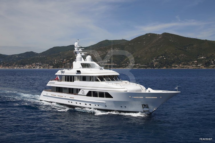 GO yacht exterior 2