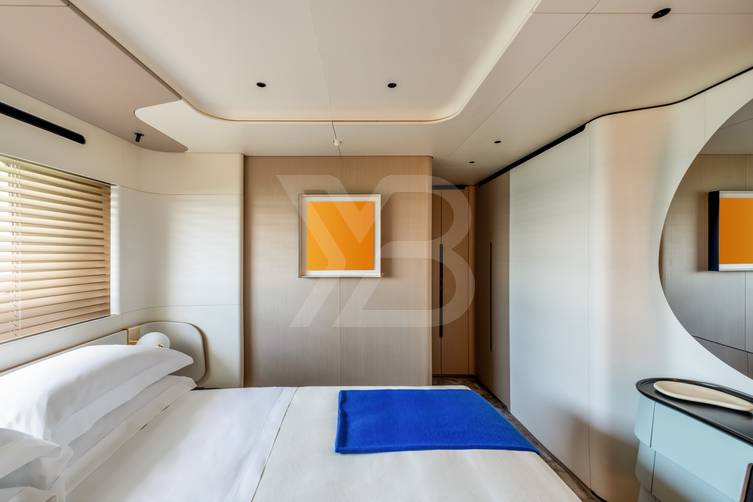 Tanelorn yacht interior 26