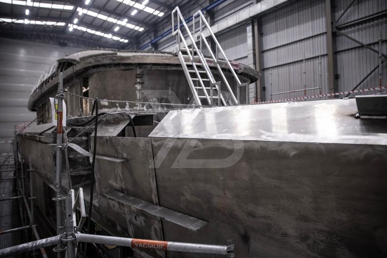 Sirena 42M/01 yacht interior 24