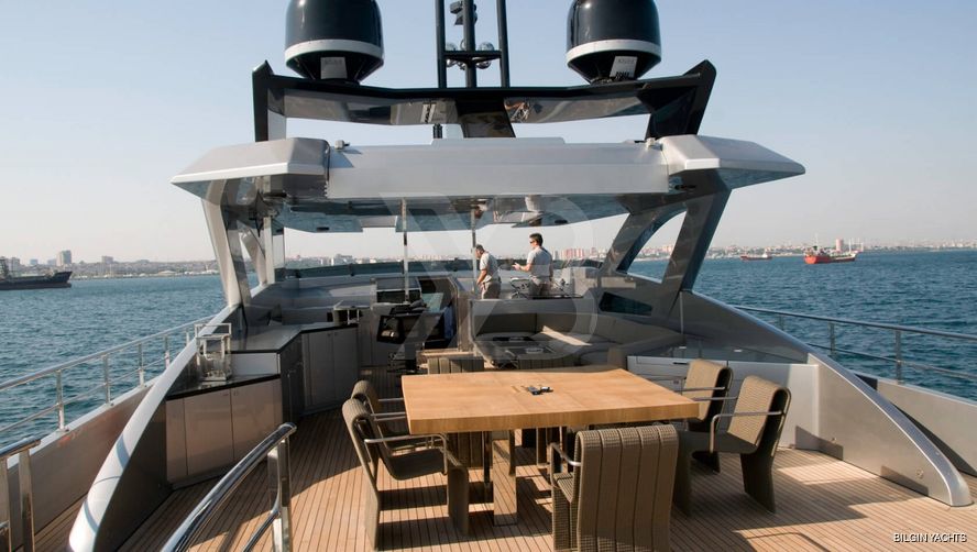 Tee-Dje yacht exterior 3