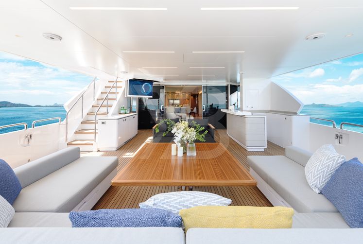 Christine yacht interior 15