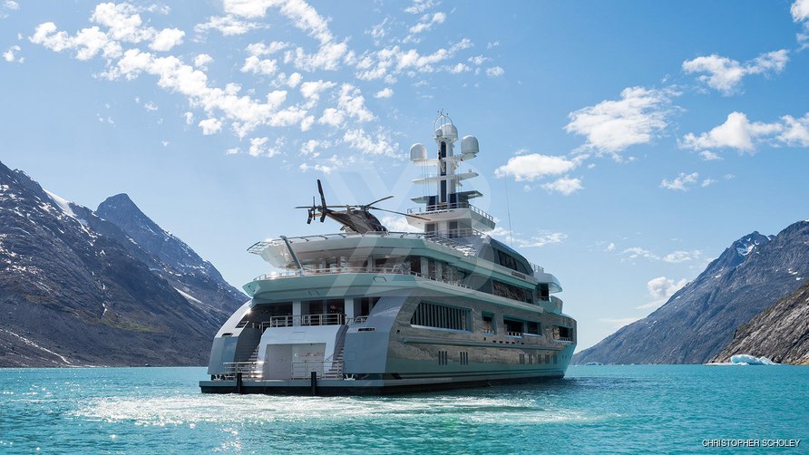 Cloudbreak yacht exterior 6