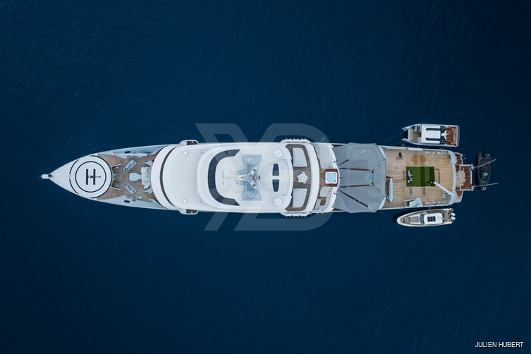 Victorious yacht exterior 16