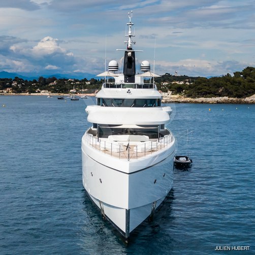 Triumph yacht exterior 3