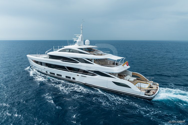 Lady I yacht exterior 19