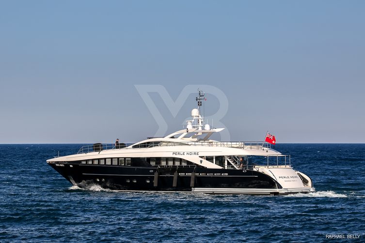 Ailish V yacht exterior 4