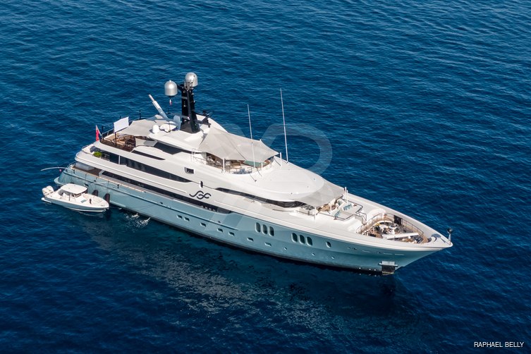 Scott Free yacht exterior 2