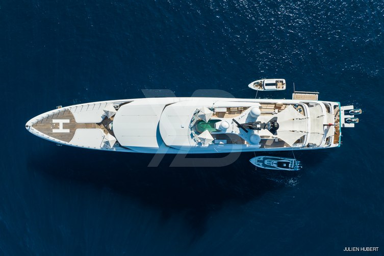 Go yacht exterior 4