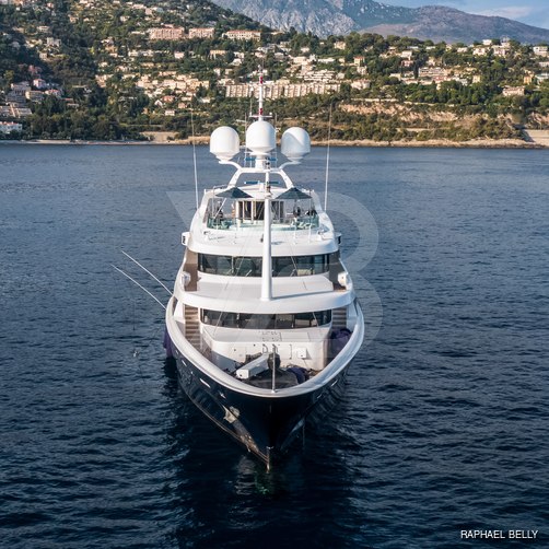 Andiamo yacht exterior 11