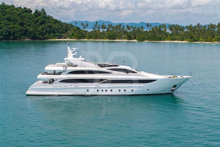 Panakeia yacht exterior 2