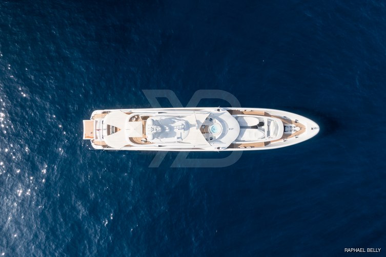 Ocean Z yacht exterior 4