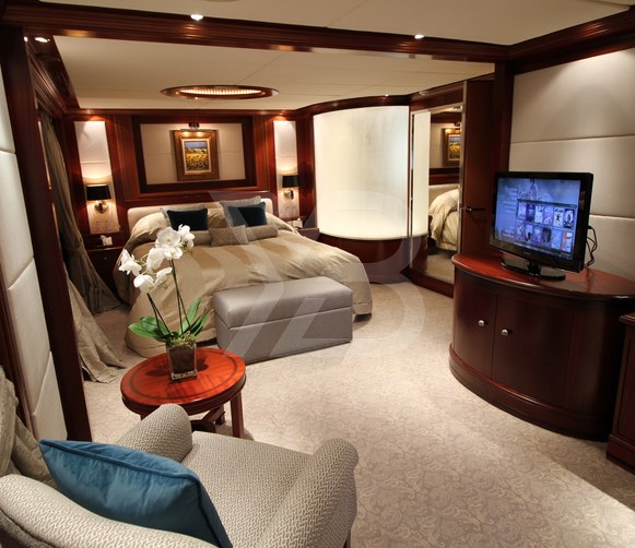 Lauren L yacht interior 13