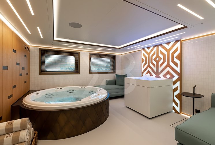 La Datcha yacht interior 16