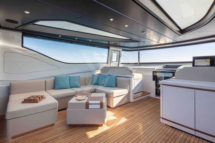 Lady K yacht interior 14