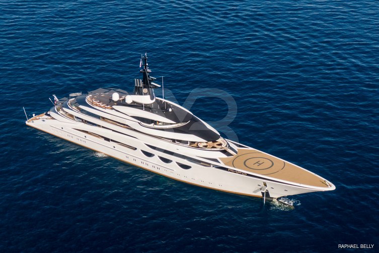 Ahpo yacht exterior 19