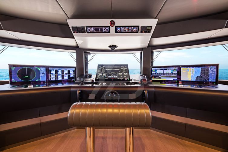 Spectre yacht interior 46