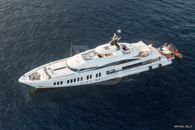 Samurai yacht exterior 17