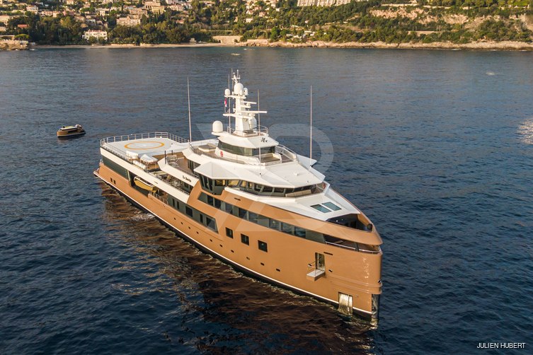 La Datcha yacht exterior 49